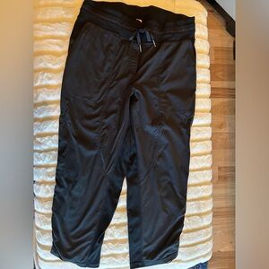 Lululemon Dance Studio Crop 25” Black